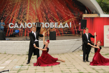 22 июля в парке "Салют победы" города Оренбург состоялся концерт творческого коллектива Октябрьского района.
